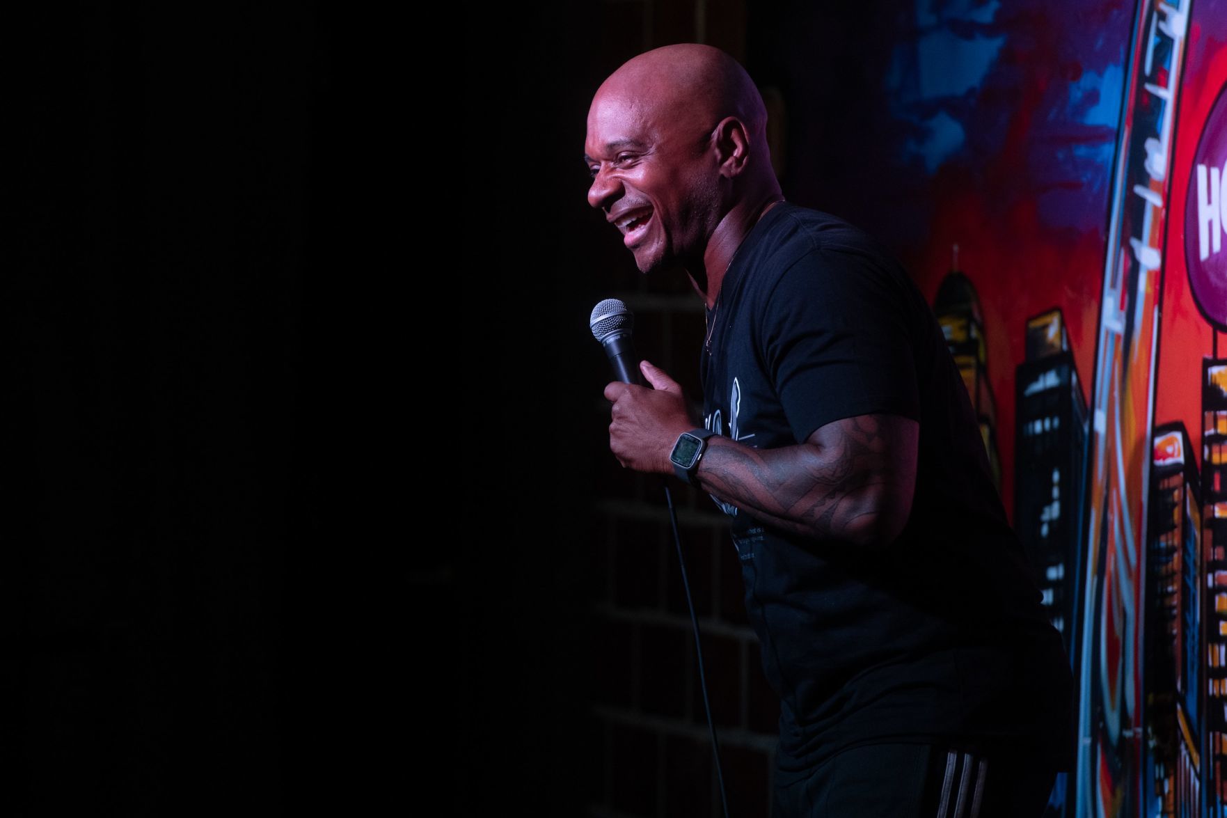 Helium Comedy Club reopens at St. Louis Galleria